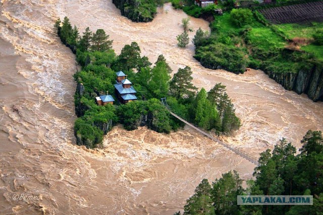 Половодье в горной местности