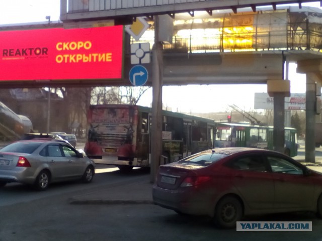 В Новосибирске распрямляются кольца!