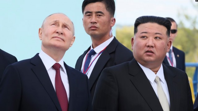 Ким Чен Ын пригласил Путина посетить КНДР