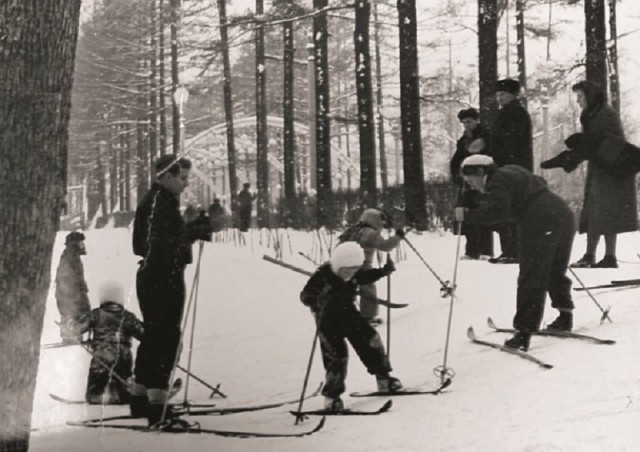 Когда айфонов не было, а снег был, Москва.