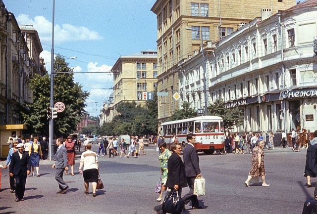 Как быстро летят твои годы.