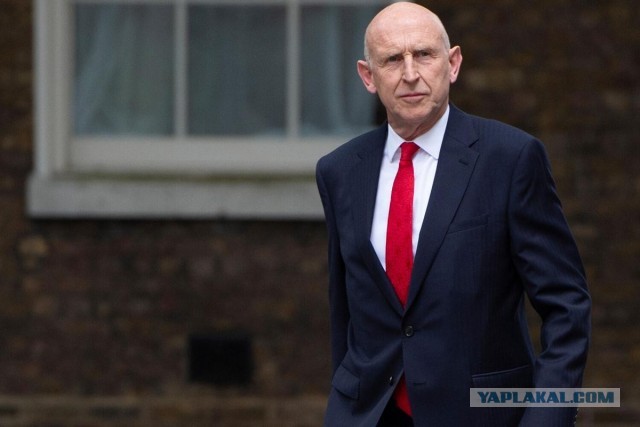 Британский министр обороны обратился к Путину из-за «активности российских подлодок»