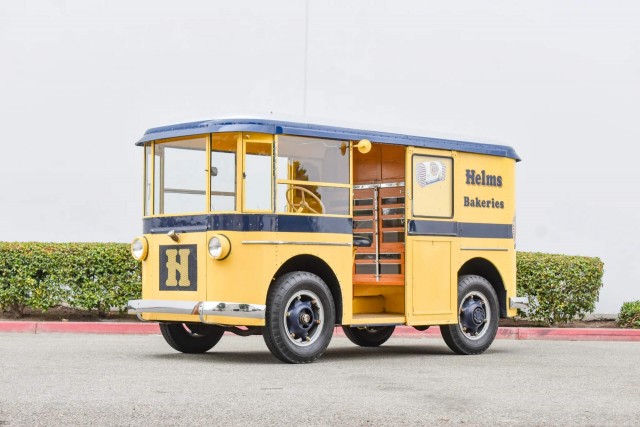 1931 Twin Coach Delivery Truck. Автопятница №157.
