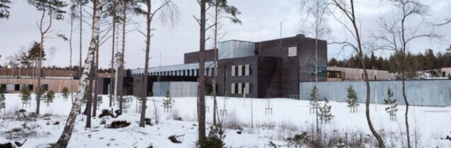 Теракты в Осло: взрыв и расстрел подростков