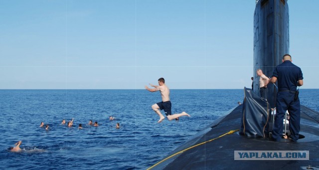 Как отдыхают моряки-подводники во время длительного плавания?