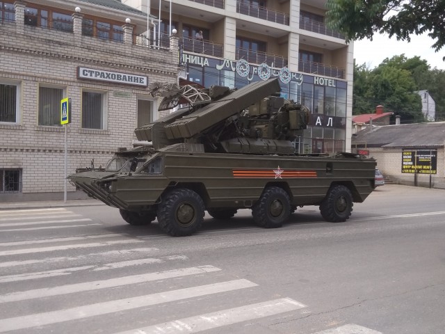 Техника уходит с Парада