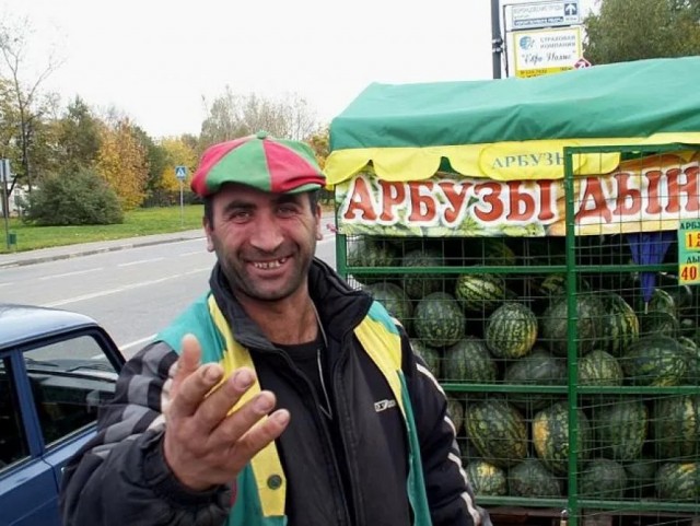Соседние страны столкнулись с массовым притоком россиян