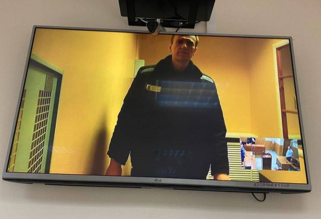 Алексею Навальному запросили 20 лет колонии строгого режима по делу об экстремизме