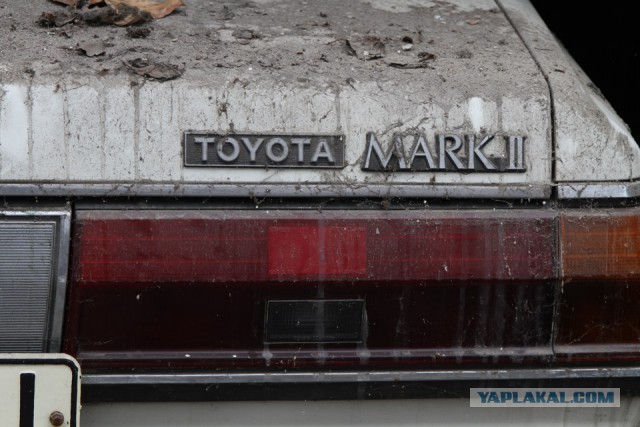 За стеной: необычная находка Toyota Mark II 1984