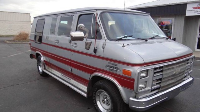 Второй триумф Ли Якокки и первый минивэн в истории: рождение Dodge Caravan