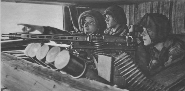 Иизбили прихожан мечети в Москве