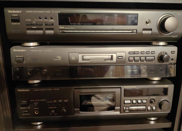 В 1992 году Sony объединила дискету с компакт-диском: мини-диск должен был заменить кассеты
