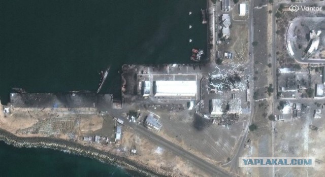 Иран ударил дронами по танкеру-заправщику авианосной группы США.