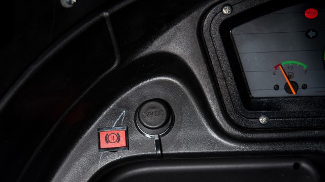 Муравей: тест-драйв Bajaj Maxima C