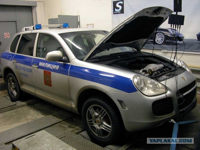 В автопарке полиции Москвы заметили внедорожники BMW X7