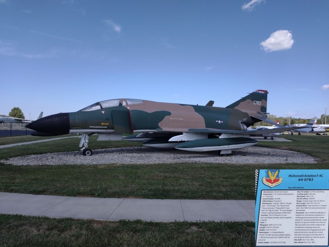 Небольшой авиационный музей Гриссома