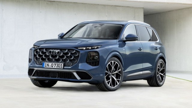 Компания Audi представила кроссовер Q7 нового, третьего по счёту поколения