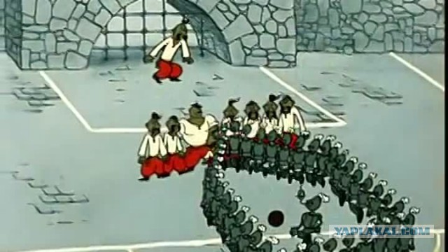 Три японских футболиста сыграли против 100 детей