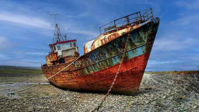 Почему суда не делают из нержавеющей стали, чтобы изначально избежать проблем с коррозией