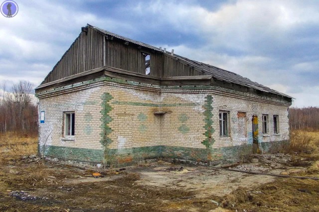 Заброшенный ракетный арсенал бывшего военного аэродрома "Кулон" в Переяславке