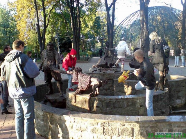 Прикольные памятники (12 шт)
