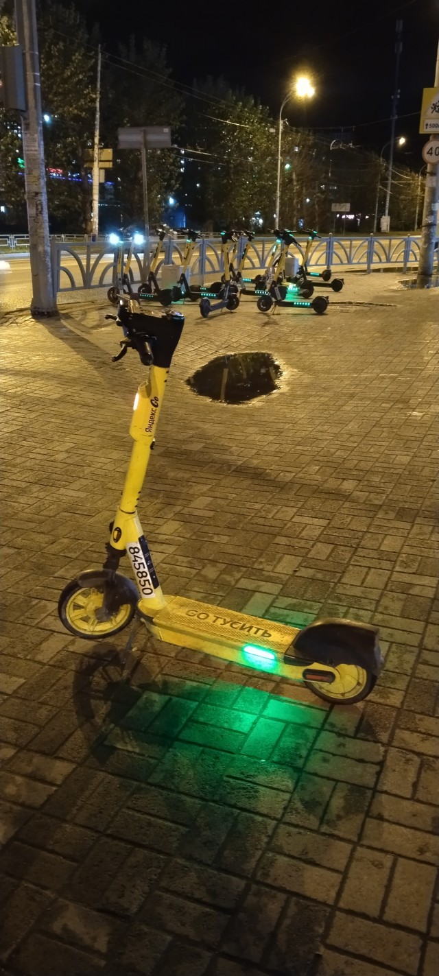 За что мы не любим самокатоголовых?