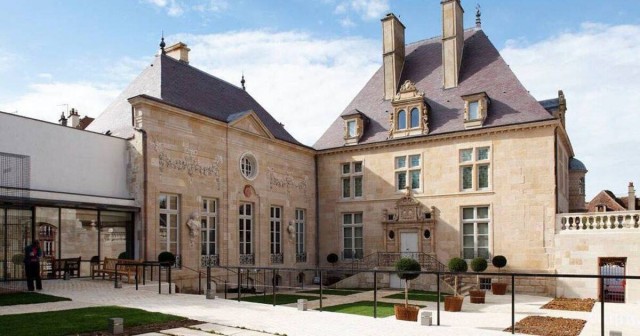 Во Франции ограбили еще один музей после Лувра