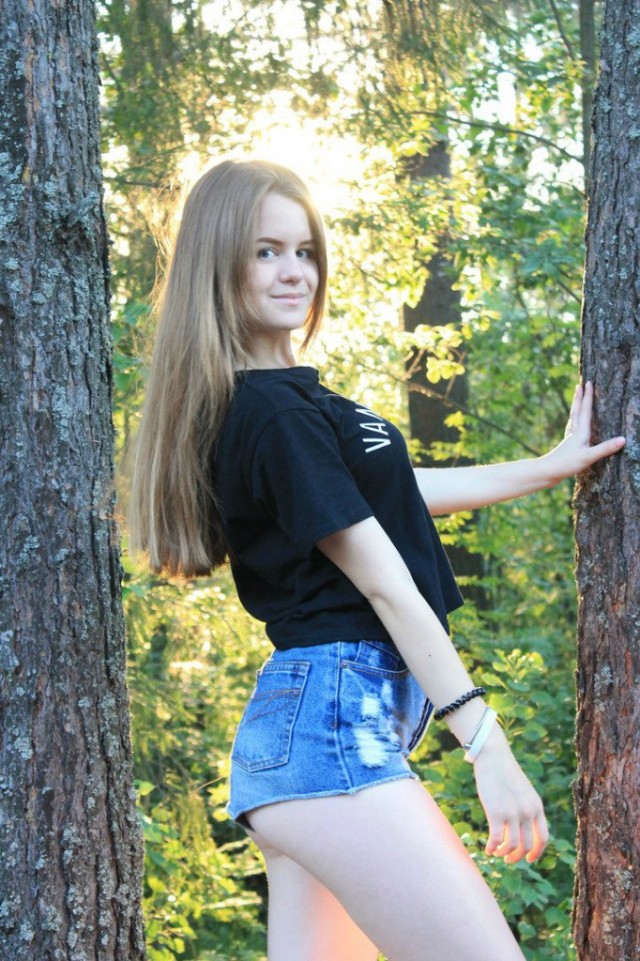 Девушки провинцию населяющие (гламурные) и настоящие