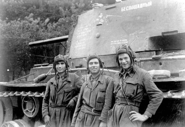 Фотографии связанных с историей Красной и Советской Армии.
