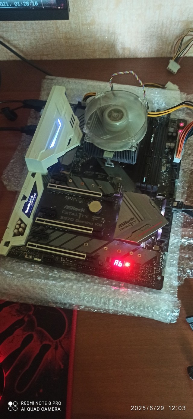 ой9 9980hk+ASRock Z370 Fatal1ty Gaming K6