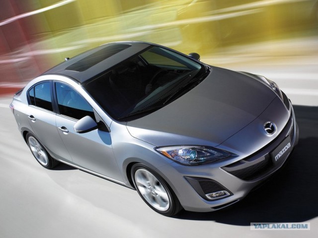 Новая Mazda 3 (3 фото)