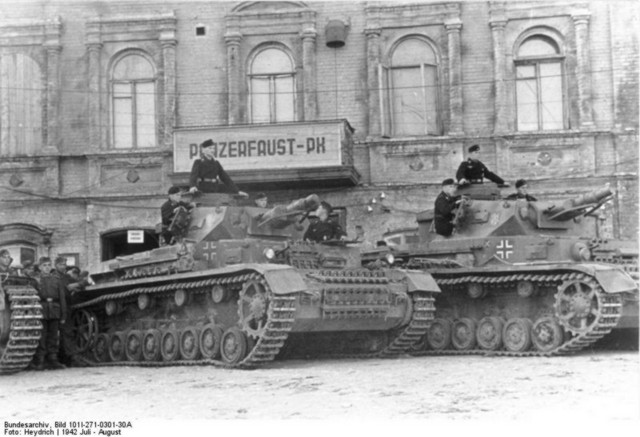 Pz.Kpfw.IV — узкоспециальный танк широкого профиля