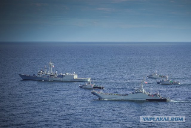Красиво идут. Демонстрация мощи польского военно-морского флота у границ РФ