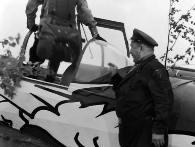 Легенда нашего кино: «В бой идут одни старики»