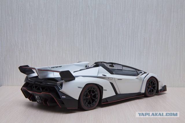 Lamborghini в масштабе 1:18