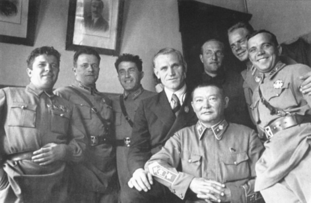 История в фотографиях - II