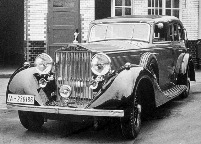 1937 Rolls-Royce Phantom III. Автопятница №20.