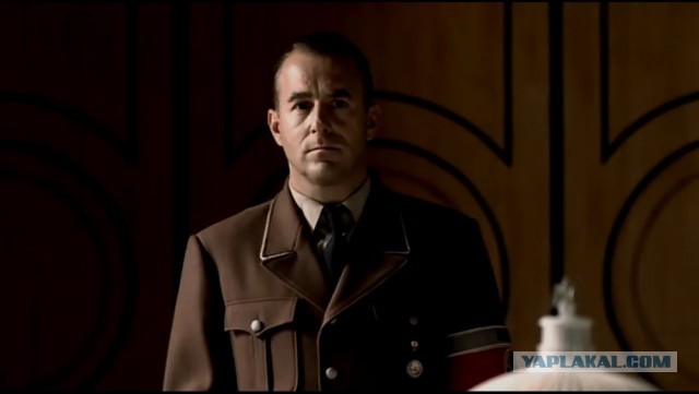 Персонажи и их реальные прототипы в фильме "Бункер" 2004 года.