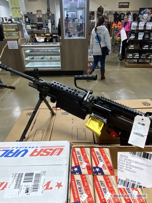 Оружейный магазин в США