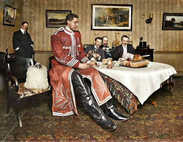 Российская империя в фотографиях. Красочная