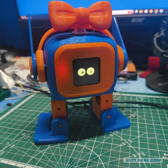 Игрушка робот