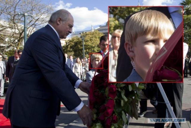 Коля носит пистолет