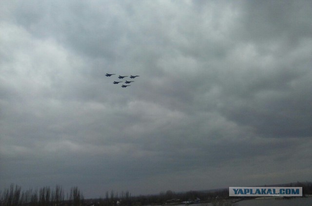 Стальная мощь в воздухе над головой