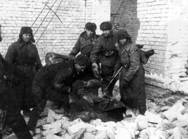 Фотографии второй мировой, многие цветные (фото)