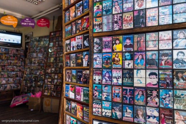 Хочешь увидеть колорит страны - иди на рынок. Рынок в Перу