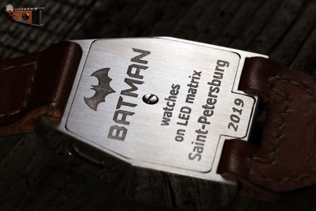 Тематические наручные часы на матричном индикаторе «Бэтмен»