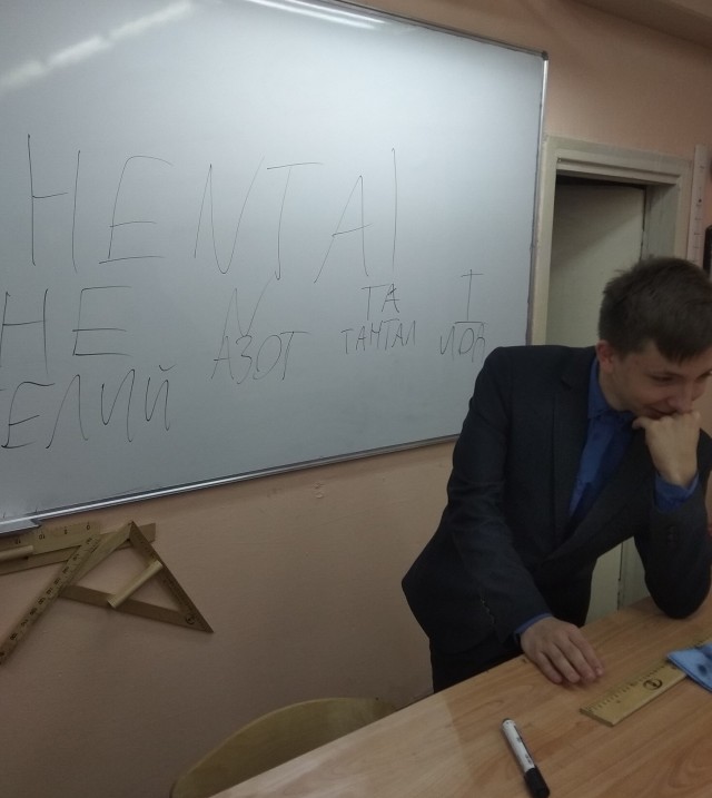 В Казани 15-летний школьник покончил с собой из-за учительницы с 25-летним стажем