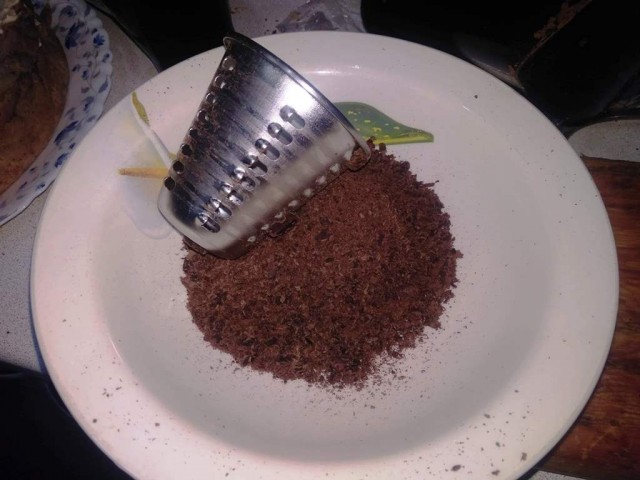 Быстро-вкусно: пирог на сметане с персиками