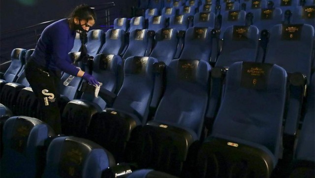 Уйти с экраном: в Москве начали закрывать кинотеатры в ТЦ