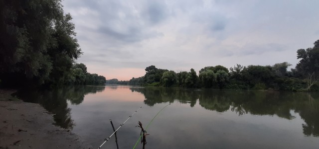 Доброе утро, рыбаки